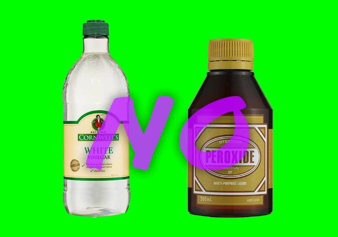 https://www.electrodry.com.au/media/5pfjfzqw/vinegar-bottle-peroxide-bottle-behind-no-text.webp