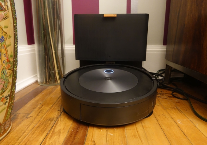 iRobot Roomba 692